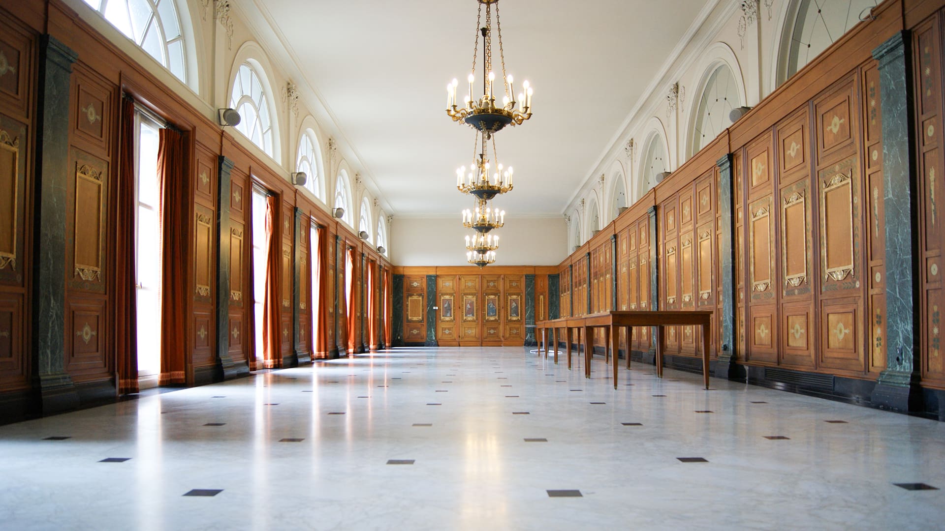 Palais d'Egmont Event Venue Library