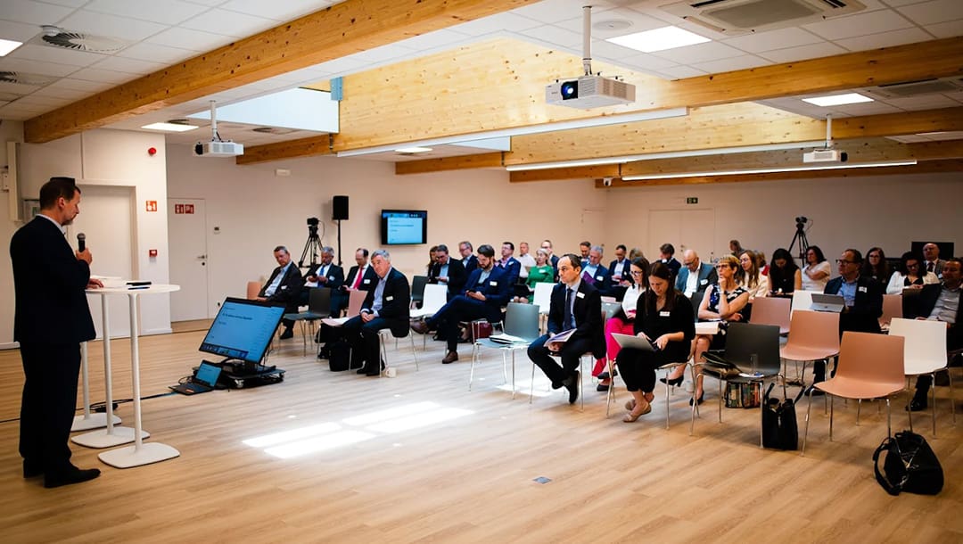 Ace Events Corporate Conference Room Brussels Europe Seated Presentation