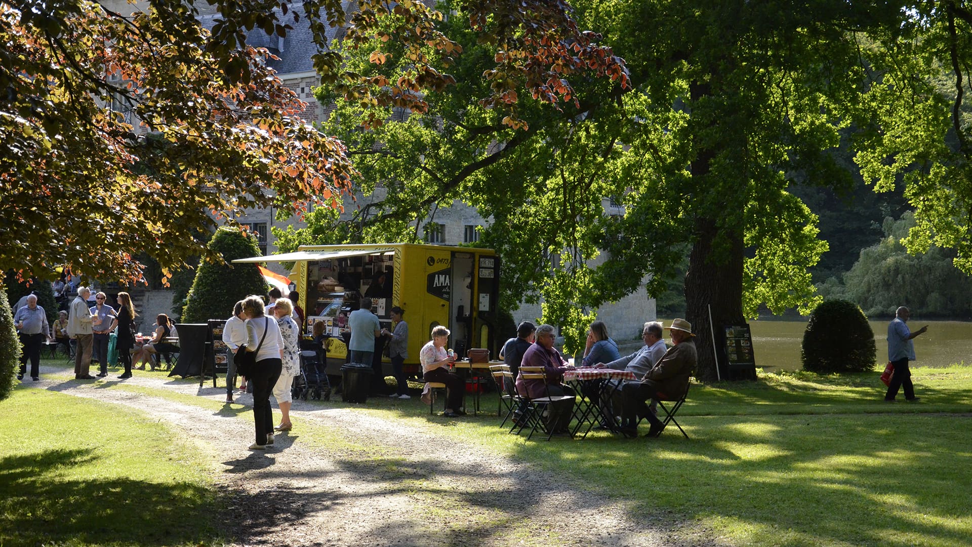 Château de Rivieren event venue Brussels Food truck summer vibe