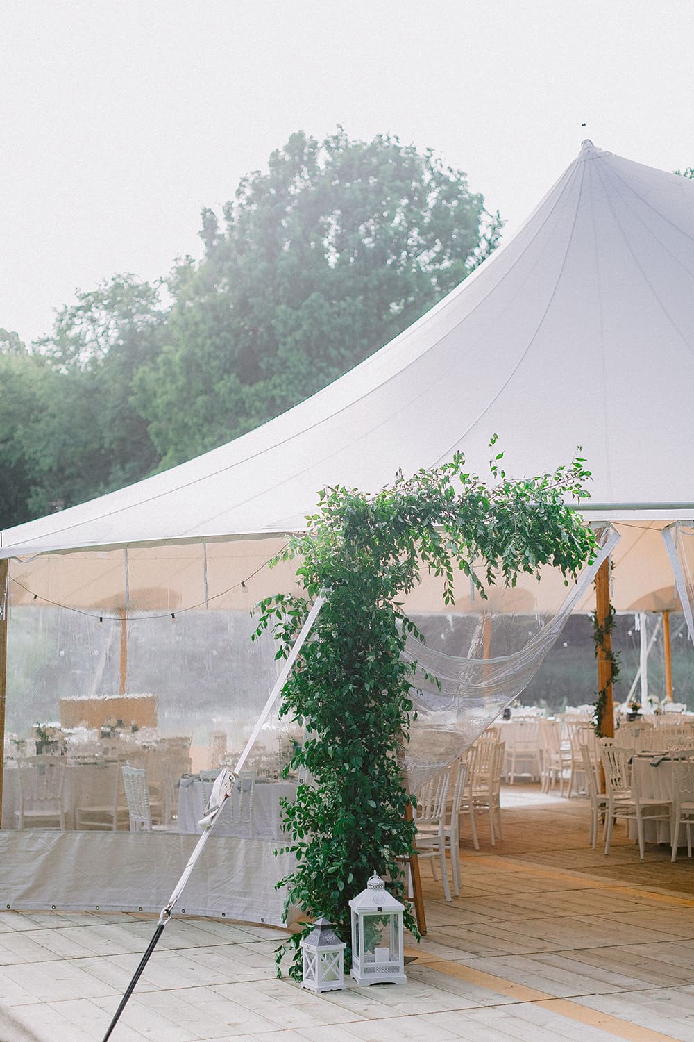 Château de Rivieren event venue Brussels White Tent Outside view