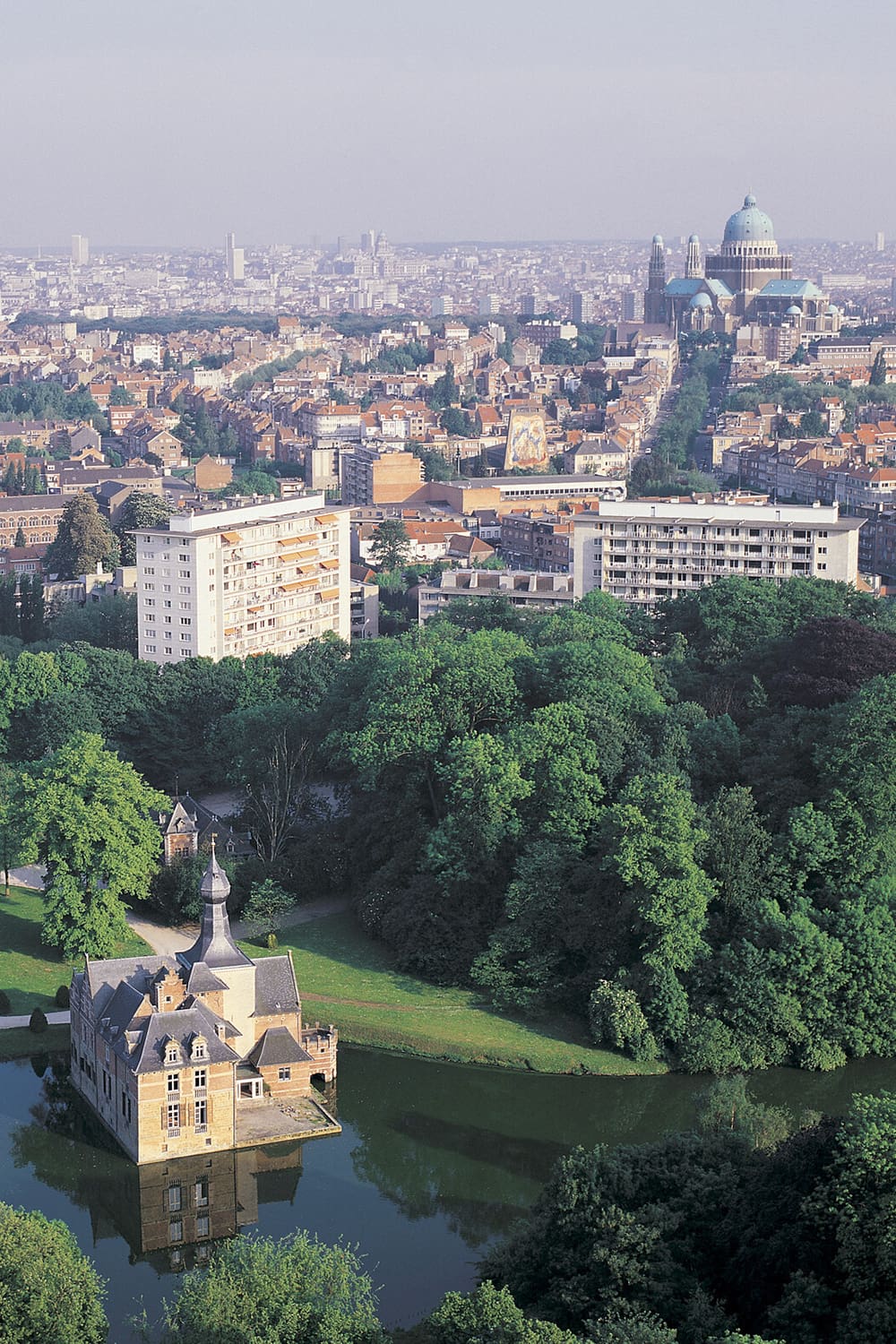 Château_de_Rivieren Aerial View Brussels in the Background
