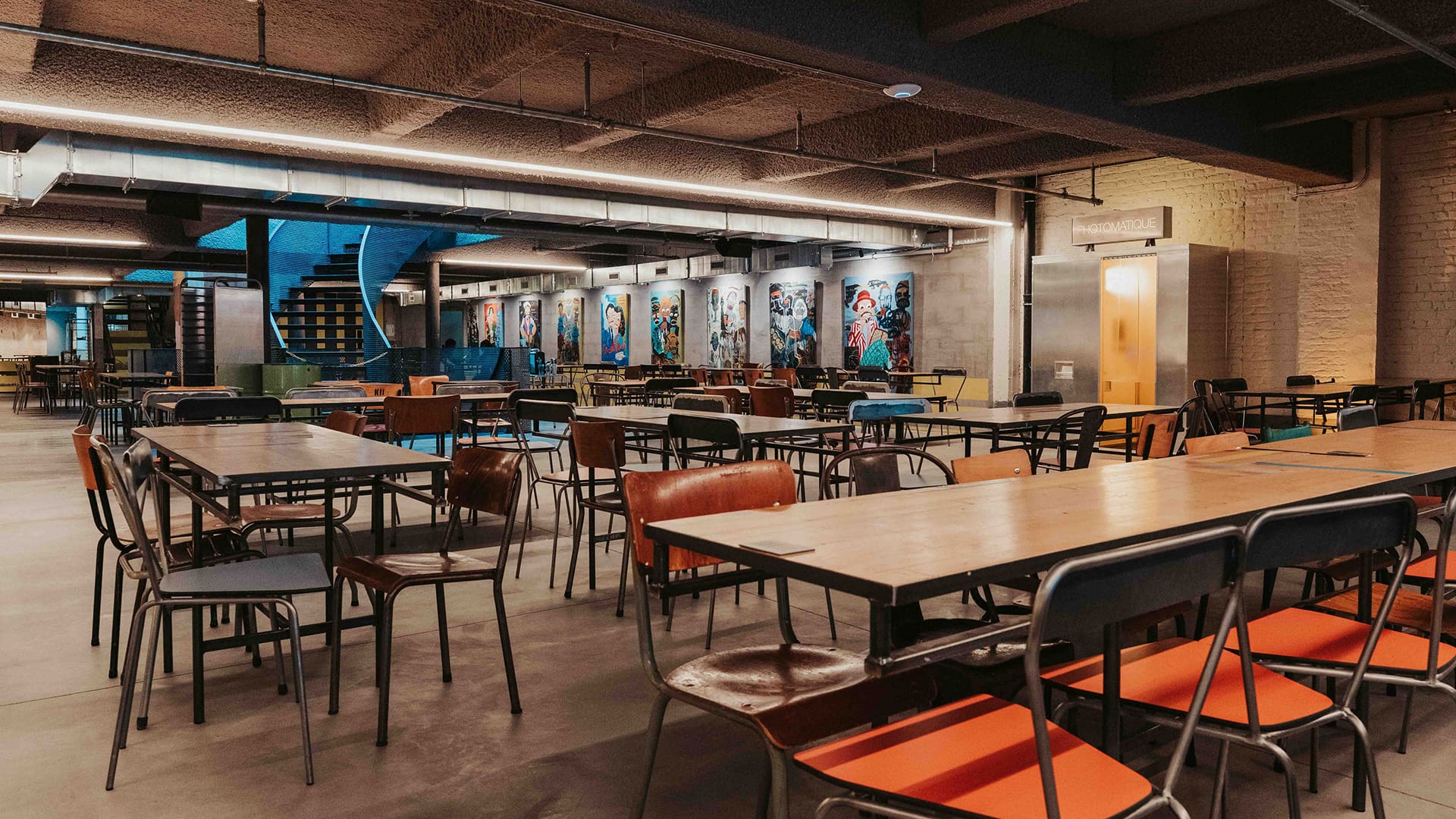 RATZ Food Market Brussels Brut Urban interior stairs tables