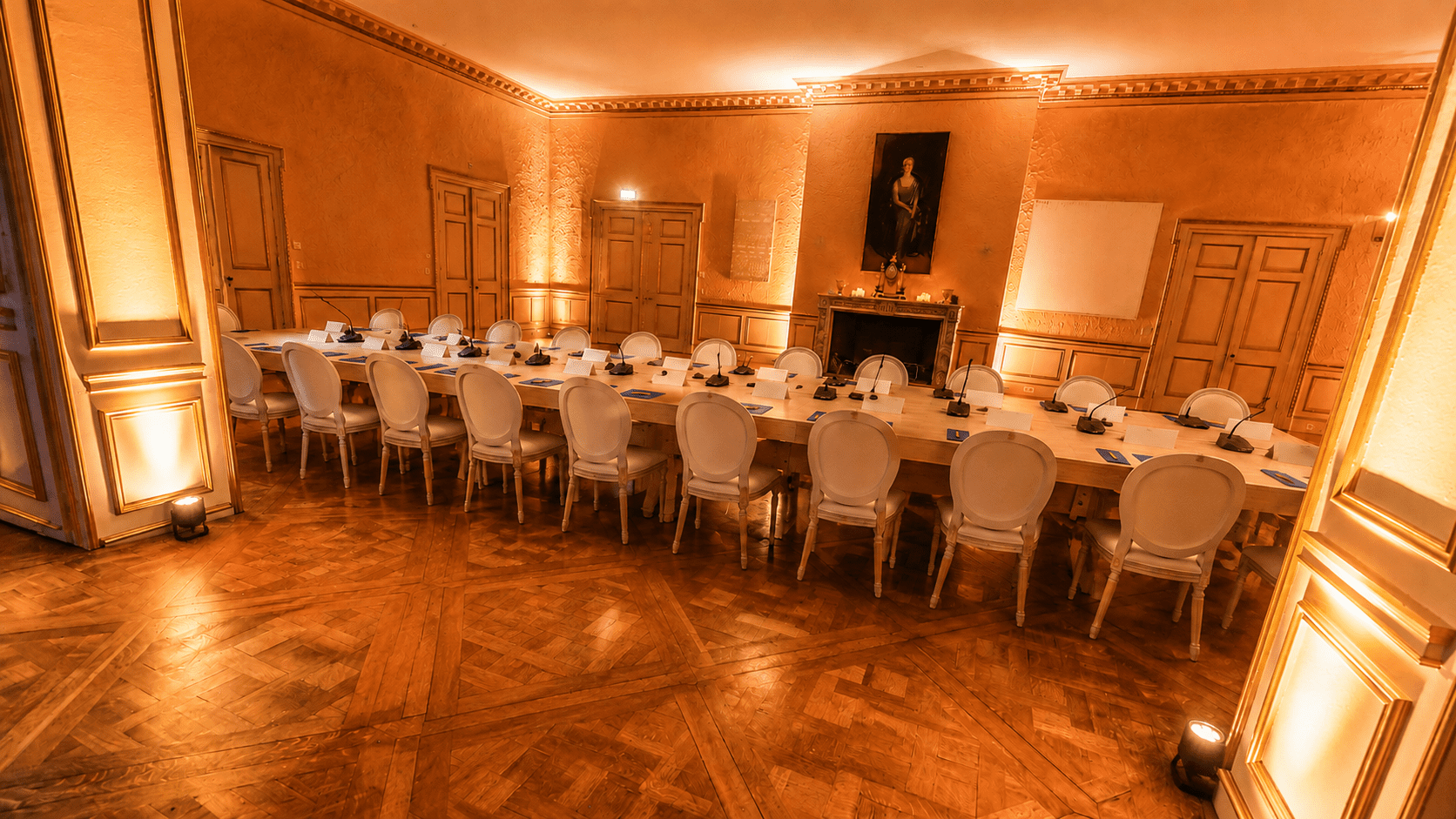 Manoir Argenteuil Grand Salon event set up Presidentiel